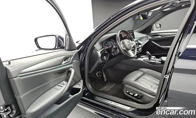 BMW 5 серия 2023 2.0 автомат (гидро), миниатюра 10