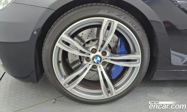 BMW M6 2013 4.4 автомат (гидро), миниатюра 5