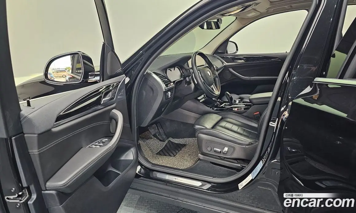 BMW X3 2018 3.0 автомат (гидро), фото 13
