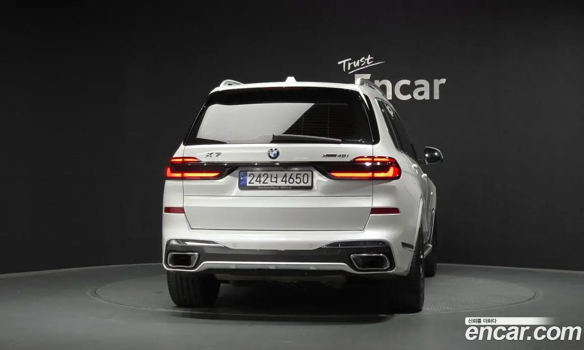 BMW X7 2023 3.0 автомат (гидро), фото 3