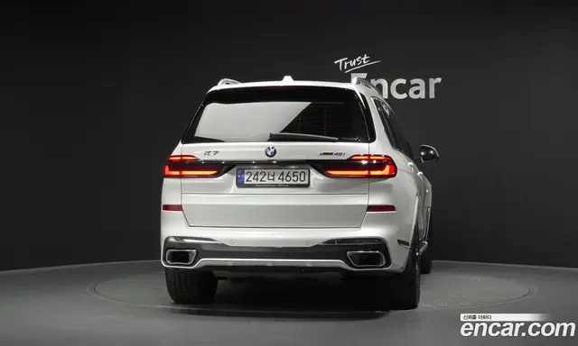 BMW X7 2023 3.0 автомат (гидро), миниатюра 3