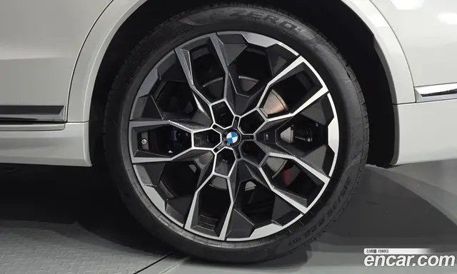 BMW X7 2023 3.0 автомат (гидро), миниатюра 6