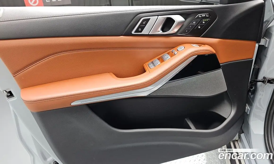 BMW X7 2024 3.0 автомат (гидро), фото 14