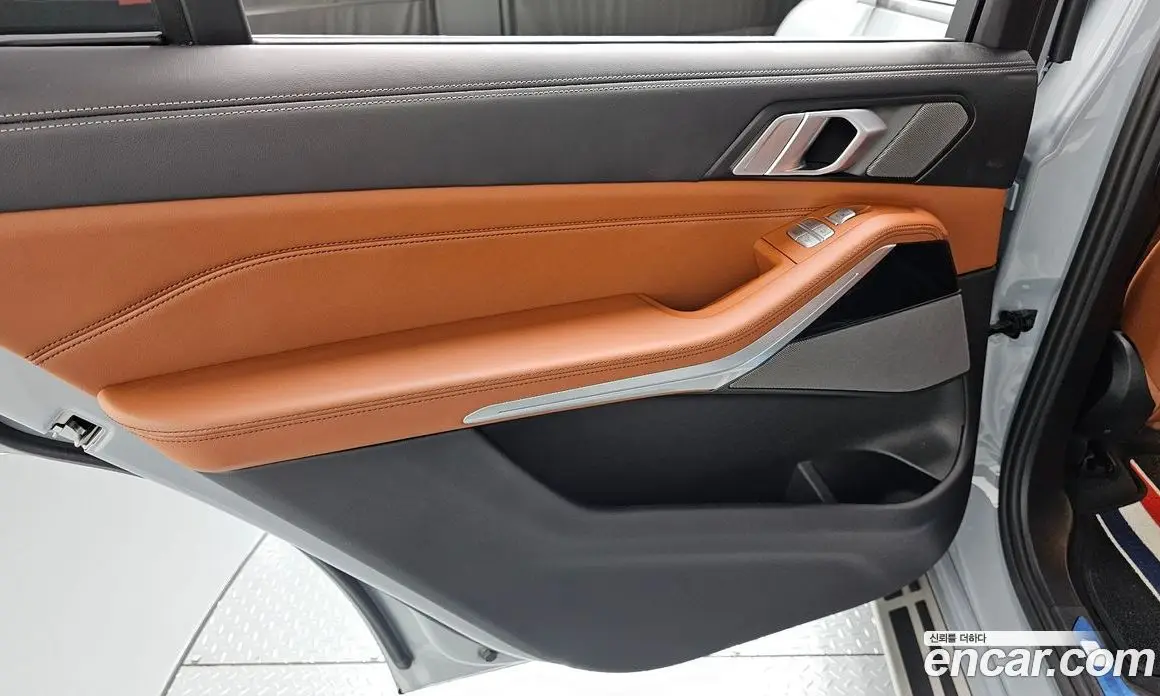 BMW X7 2024 3.0 автомат (гидро), фото 15