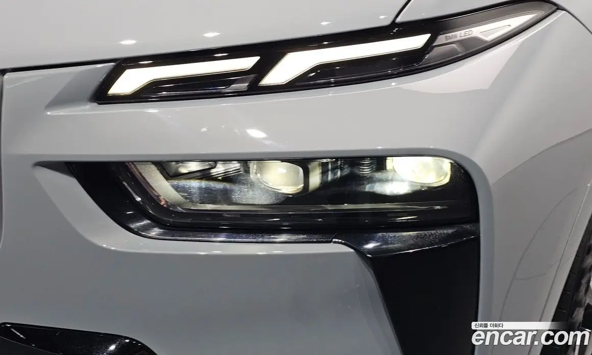 BMW X7 2024 3.0 автомат (гидро), фото 8