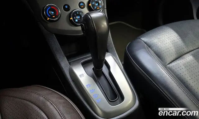 Chevrolet Aveo 2013 1.6 автомат (гидро), миниатюра 9
