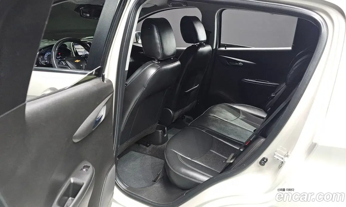 Chevrolet Spark 2017 1.0 автомат (гидро), фото 11
