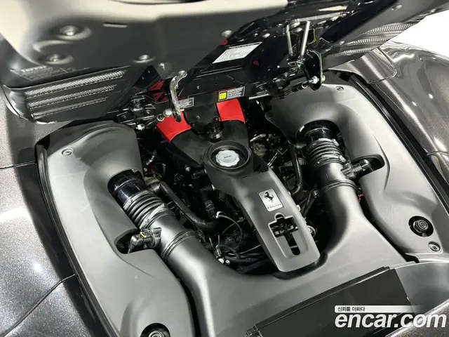 Ferrari F8 2021 3.9 автомат (гидро), миниатюра 5