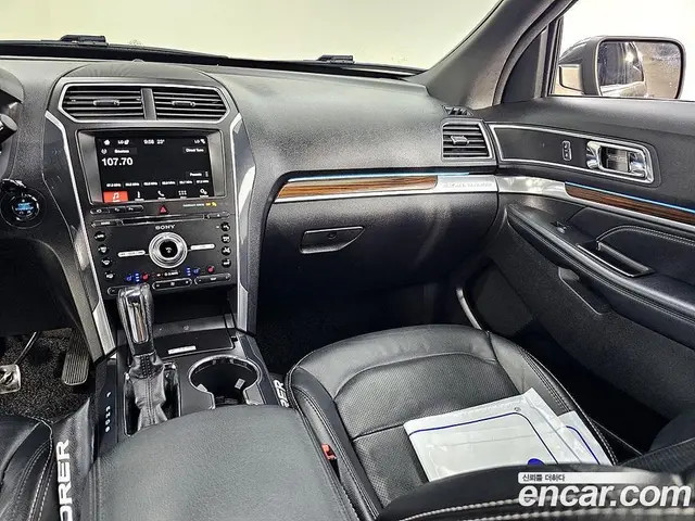 Ford Explorer 2017 2.3 автомат (гидро), миниатюра 9