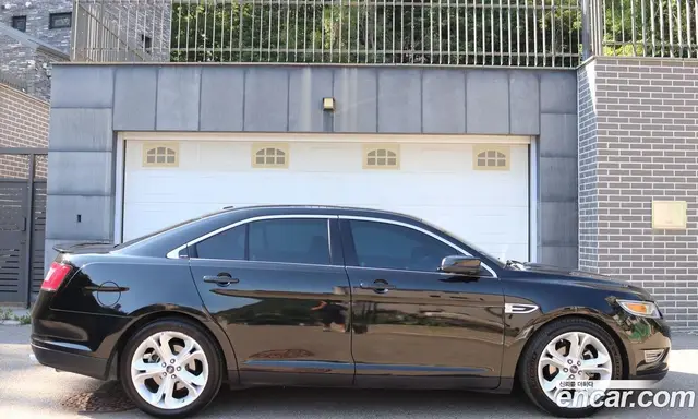 Ford Taurus 2012 3.5 автомат (гидро), миниатюра 3