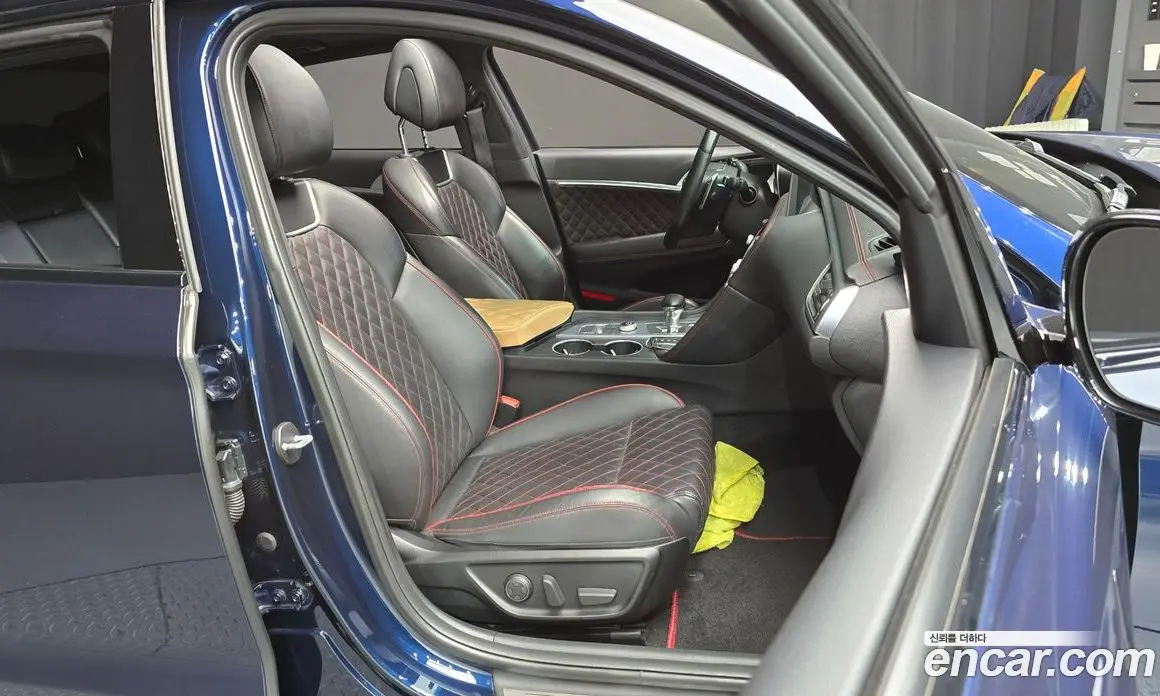 Genesis G70 2019 2.0 автомат (гидро), фото 12