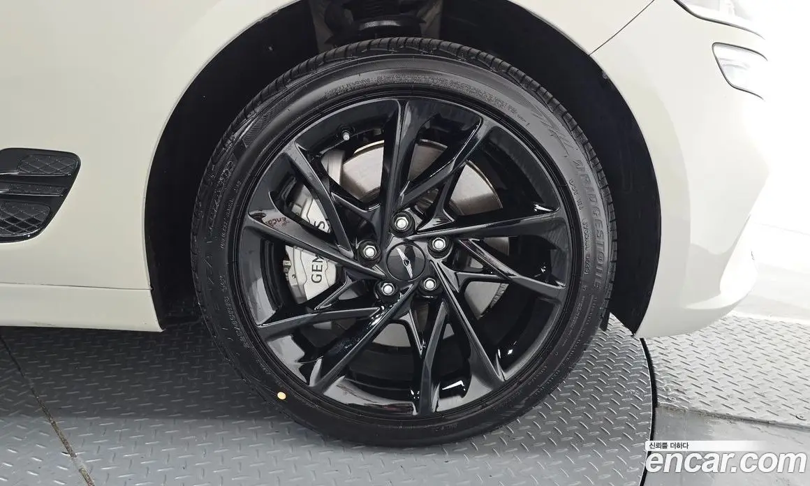 Genesis G70 2024 2.5 автомат (гидро), фото 7