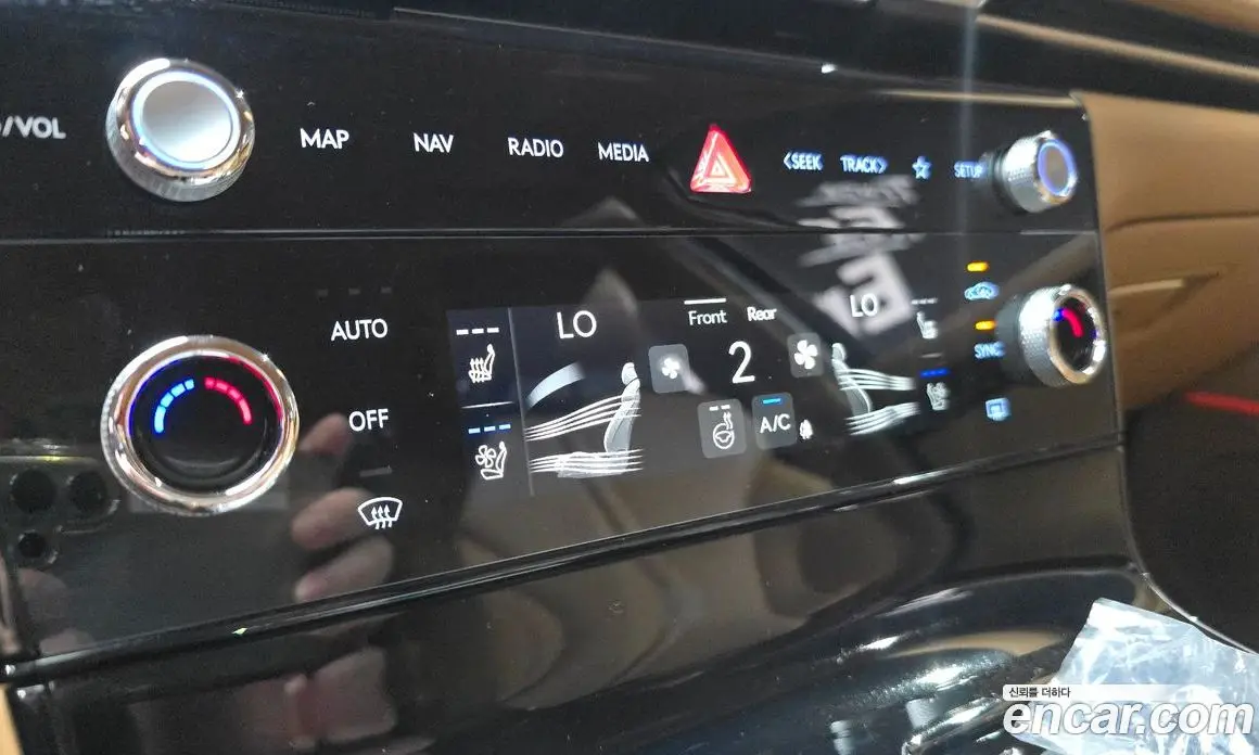Genesis G80 2024 2.5 автомат (гидро), фото 24
