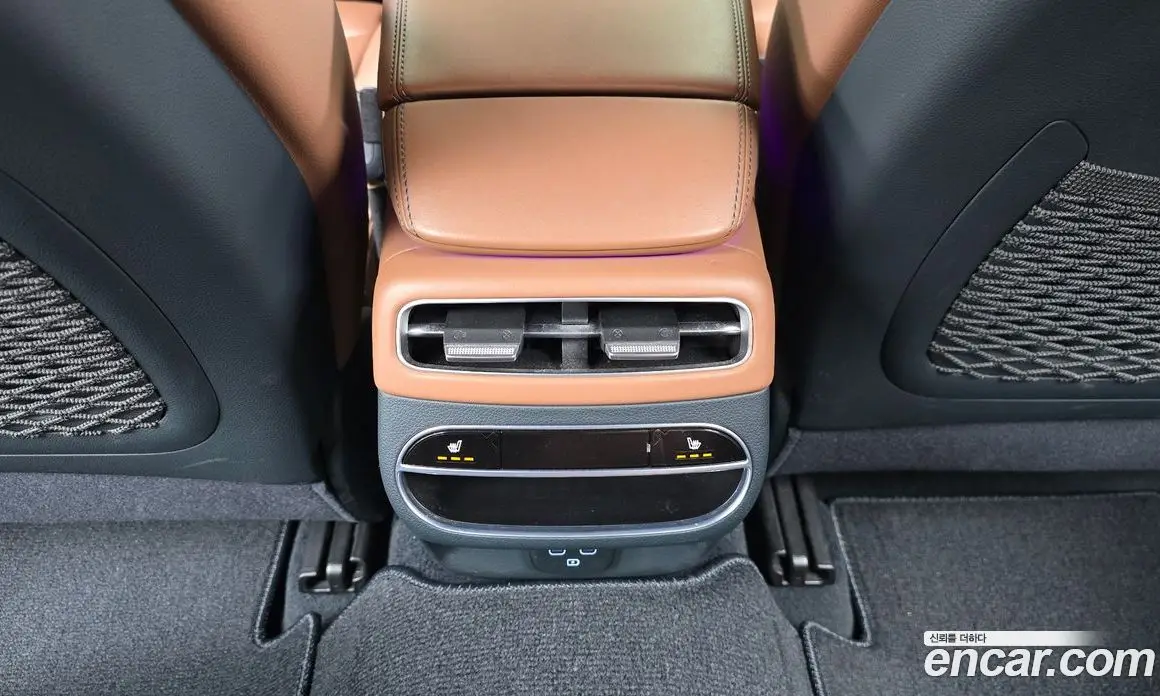 Genesis GV70 2021 2.5 автомат (гидро), фото 25