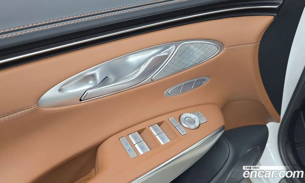 Genesis GV70 2021 2.5 автомат (гидро), фото 27