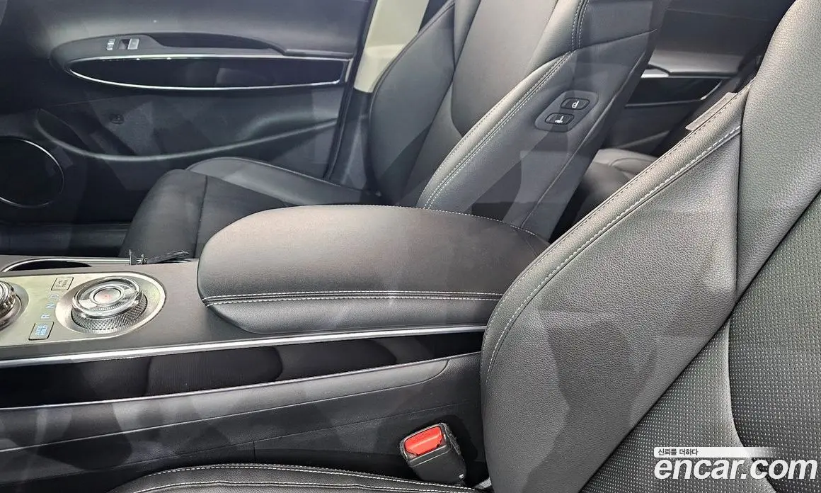 Genesis GV70 2022 2.5 автомат (гидро), фото 28