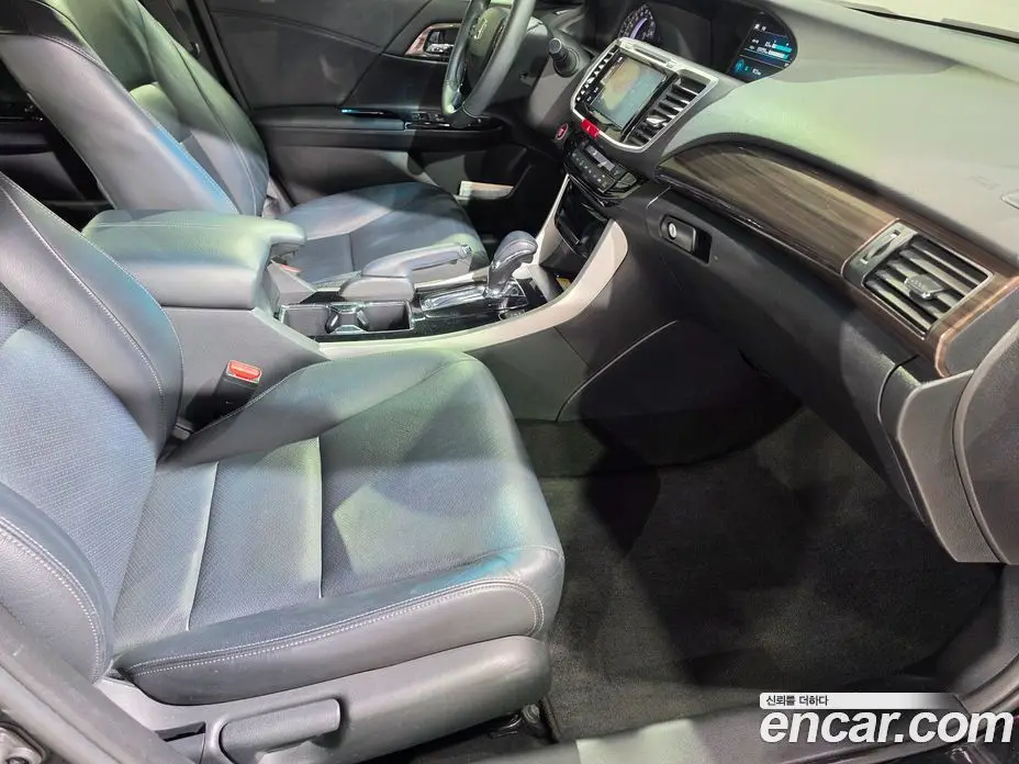 Honda Accord 2017 2.4 автомат (гидро), фото 14