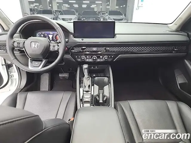 Honda Accord 2023 2.0 автомат (гидро), миниатюра 7