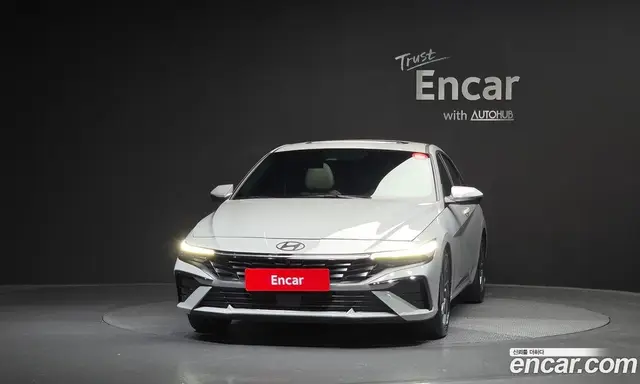 Hyundai Avante 2023 1.6 автомат (гидро), миниатюра 3
