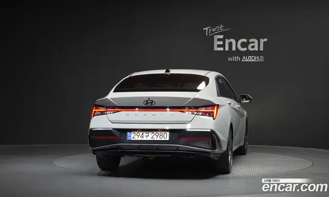 Hyundai Avante 2023 1.6 автомат (гидро), миниатюра 4