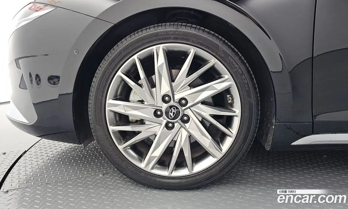 Hyundai Grandeur 2019 3.3 автомат (гидро), фото 5
