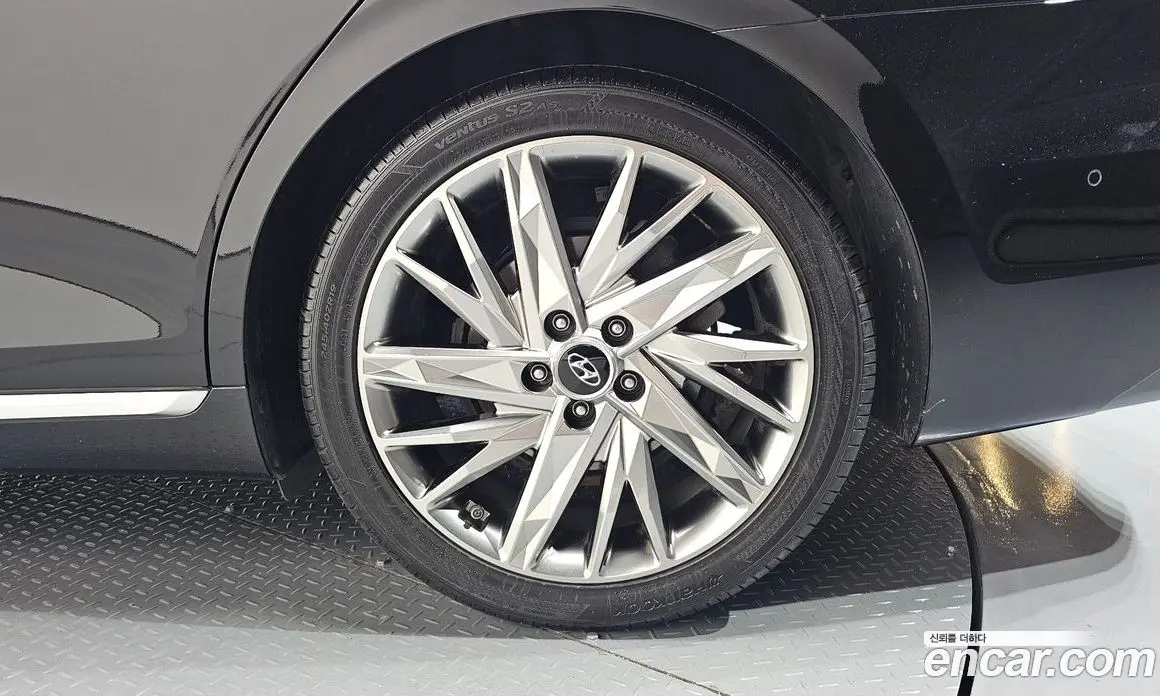 Hyundai Grandeur 2019 3.3 автомат (гидро), фото 7