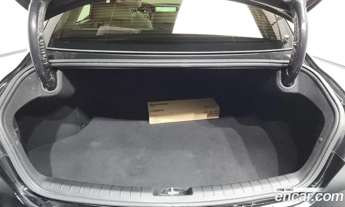 Hyundai Grandeur 2021 2.5 автомат (гидро), фото 25