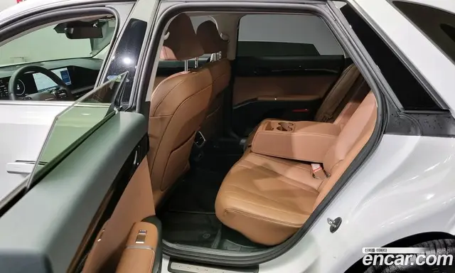 Hyundai Grandeur 2023 1.6 автомат (гидро), миниатюра 11