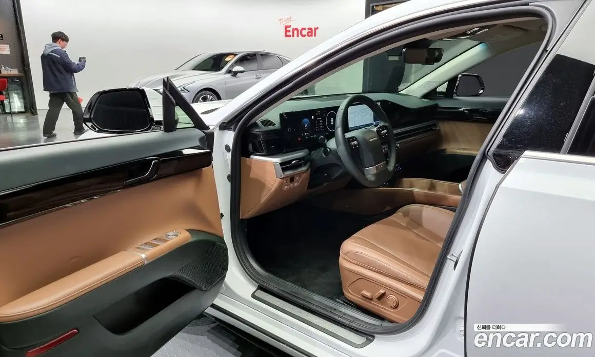 Hyundai Grandeur 2023 1.6 автомат (гидро), фото 10