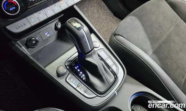 Hyundai Kona 2022 2.0 автомат (гидро), миниатюра 12