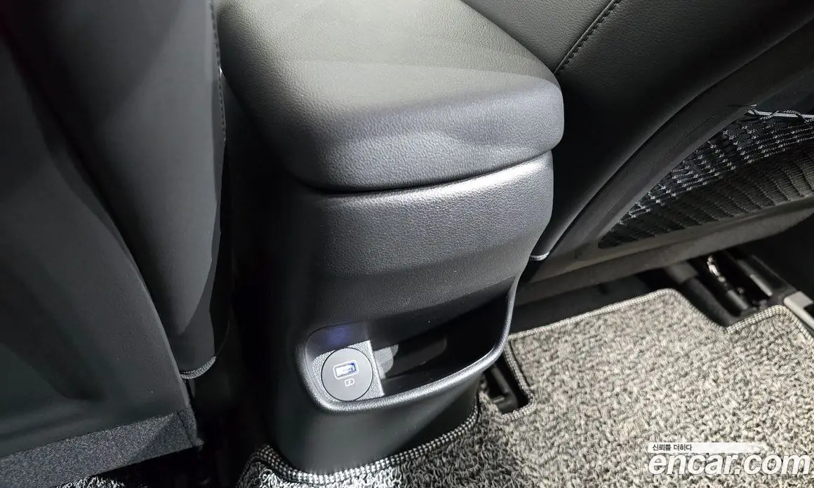 Hyundai Kona 2022 2.0 автомат (гидро), фото 27