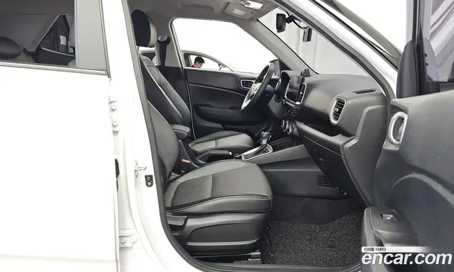 Hyundai Venue 2019 1.6 автомат (гидро), миниатюра 11
