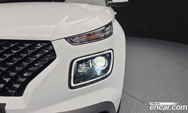 Hyundai Venue 2025 1.6 автомат (гидро), миниатюра 8