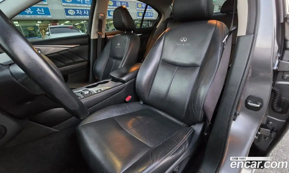 Infiniti Q50 2014 2.1 автомат (гидро), фото 11 Infiniti Q50 2014 2.1 автомат (гидро), фото 11