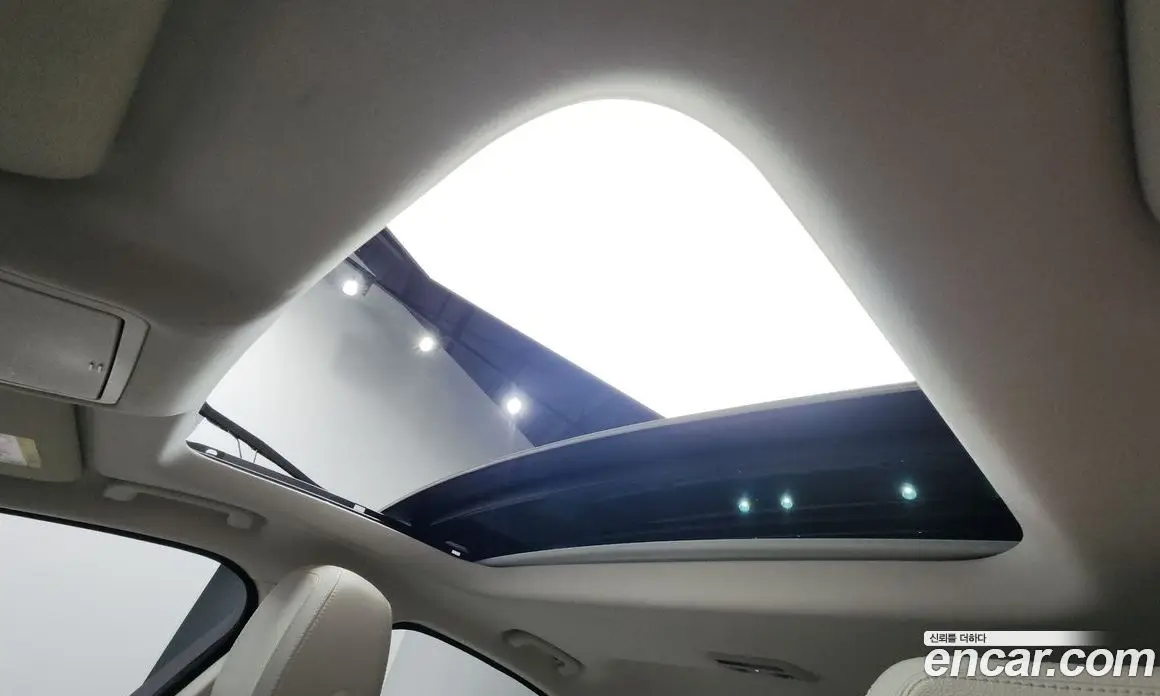 Jaguar XE 2015 2.0 автомат (гидро), фото 18 Jaguar XE 2015 2.0 автомат (гидро), фото 18