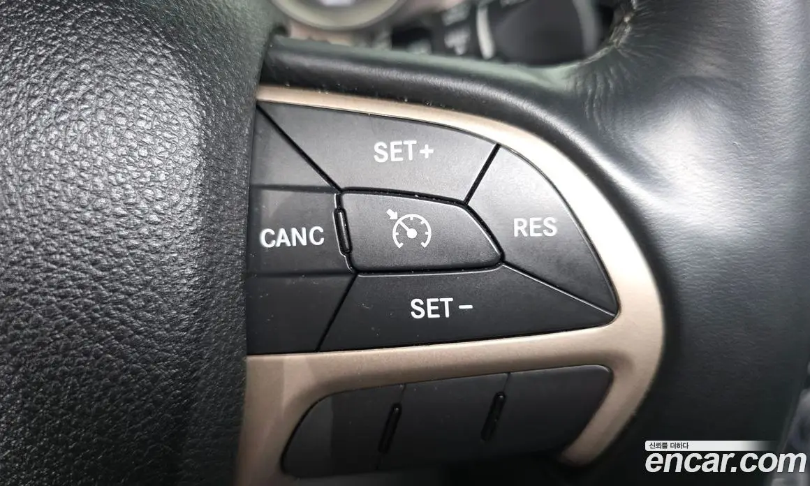 Jeep Cherokee 2015 2.0 автомат (гидро), фото 17
