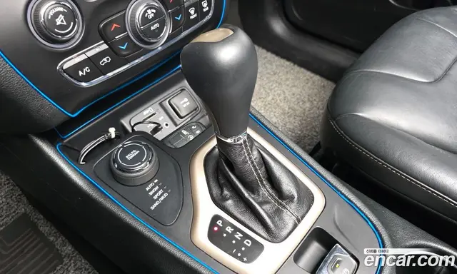 Jeep Cherokee 2015 2.0 автомат (гидро), миниатюра 9
