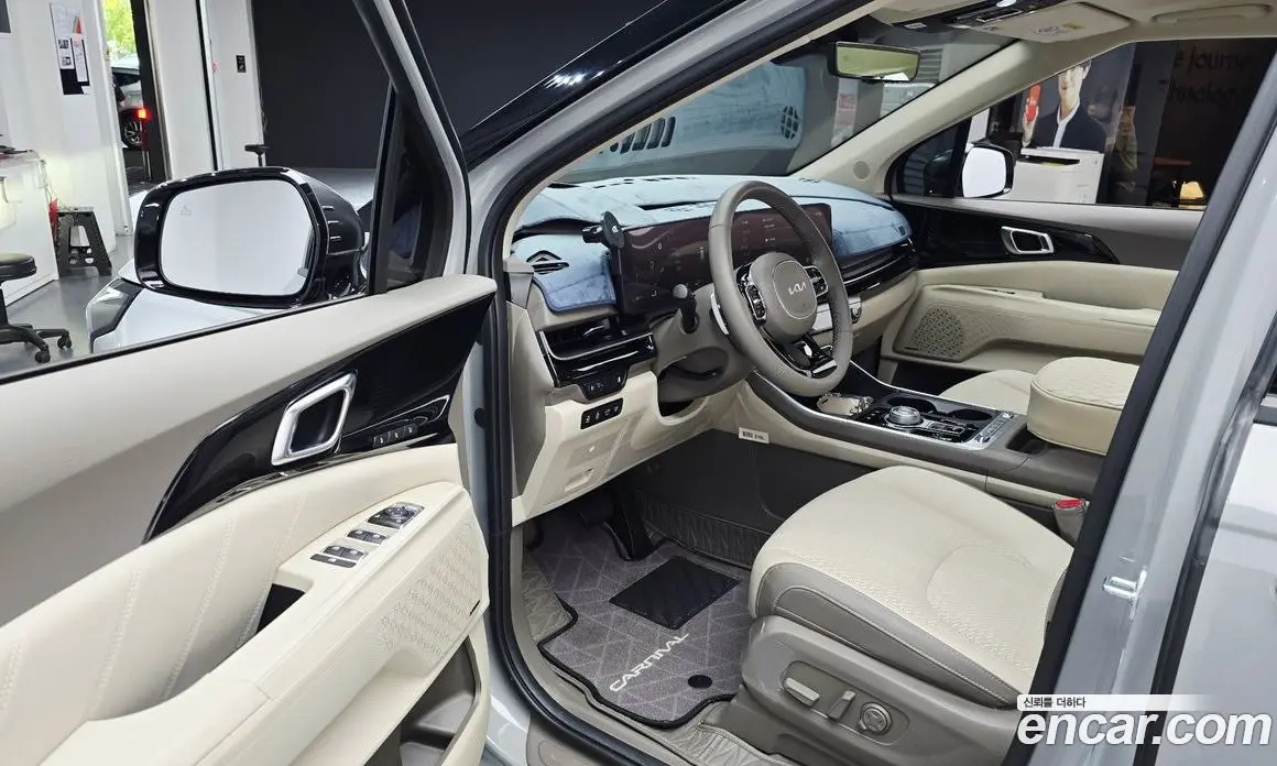 Kia Carnival 2024 1.6 автомат (гидро), фото 13