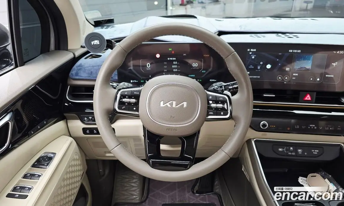 Kia Carnival 2024 1.6 автомат (гидро), фото 19