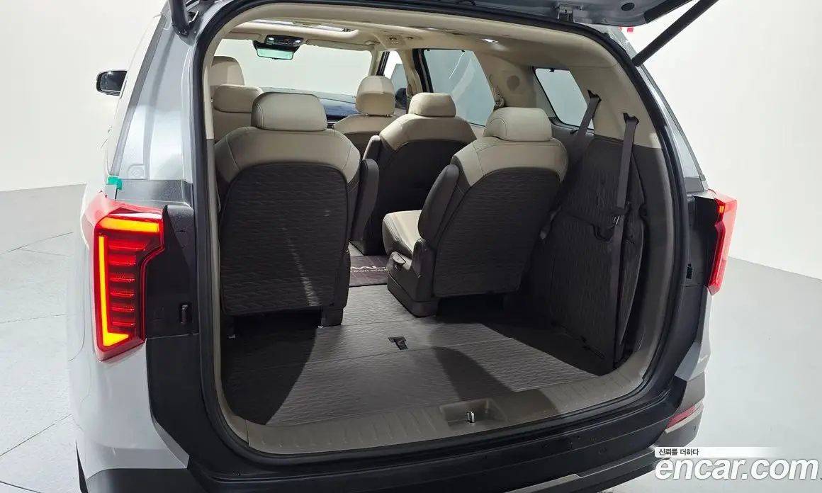 Kia Carnival 2024 1.6 автомат (гидро), фото 25