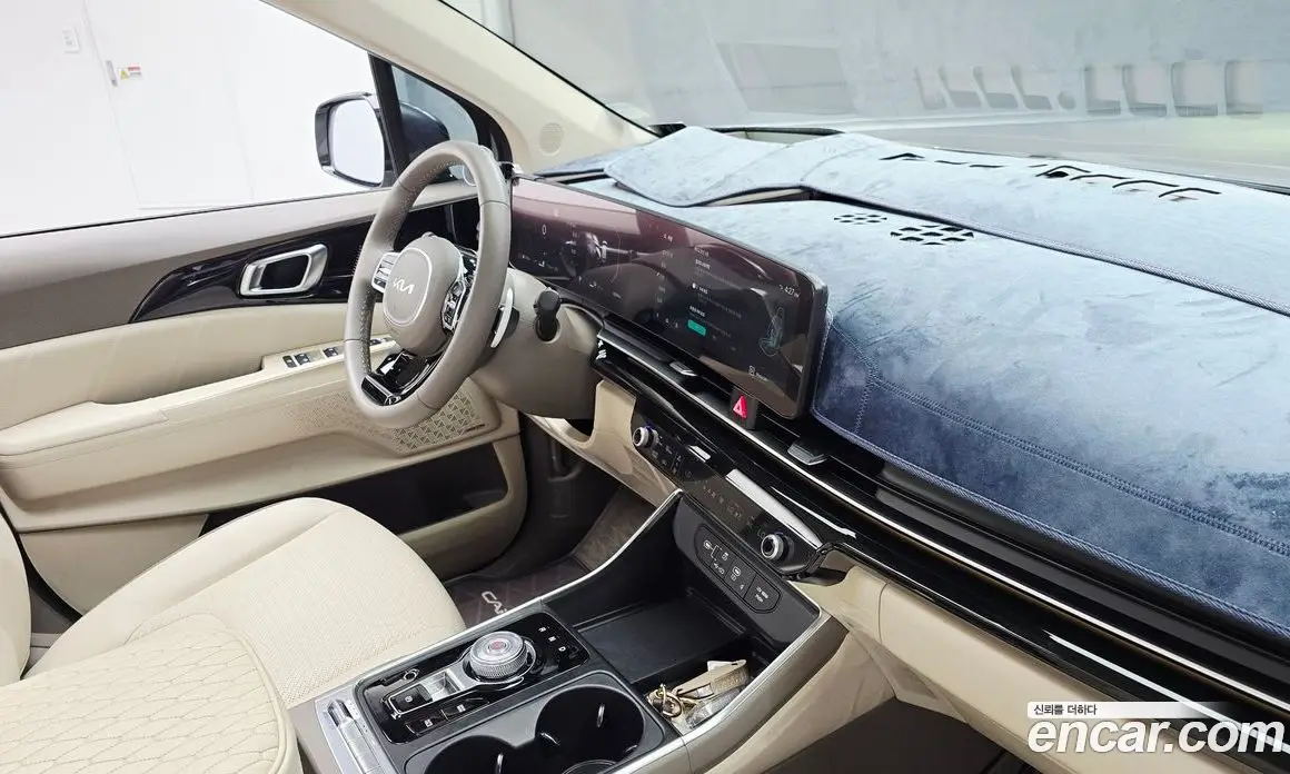 Kia Carnival 2024 1.6 автомат (гидро), фото 29