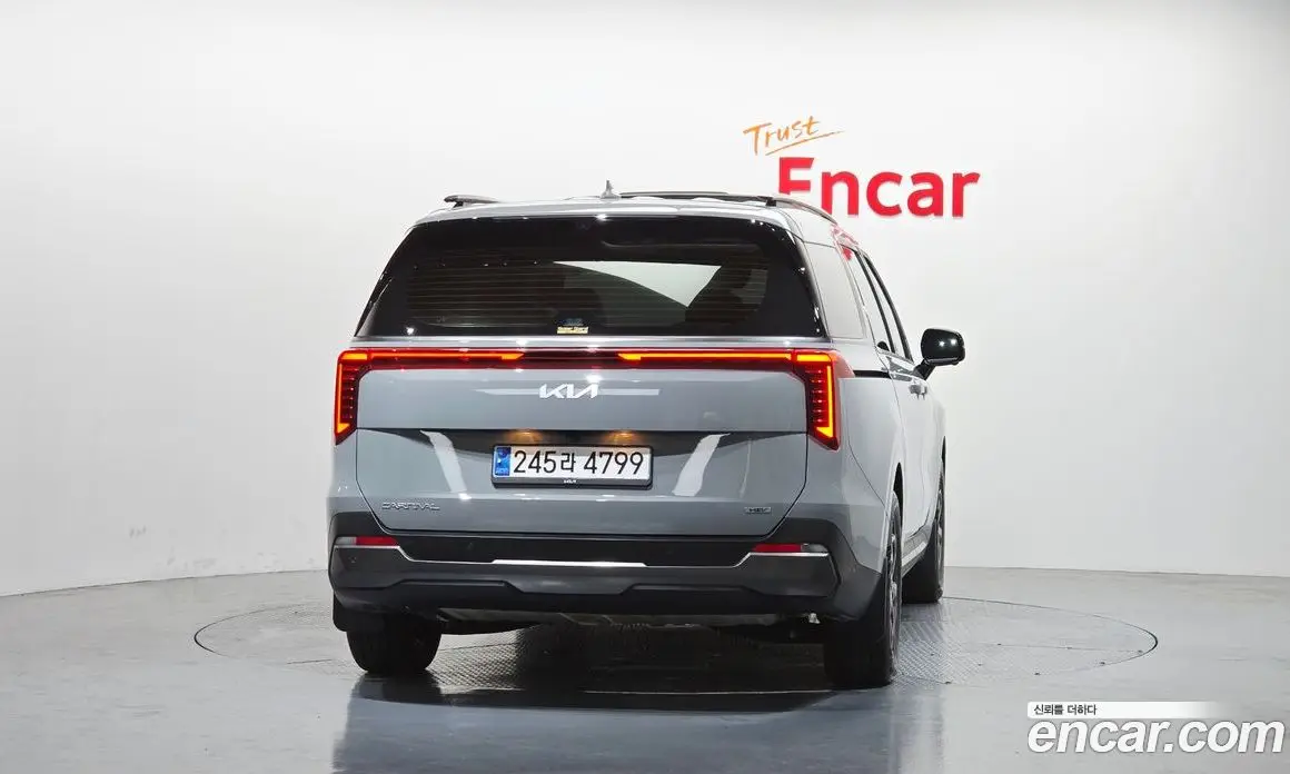 Kia Carnival 2024 1.6 автомат (гидро), фото 4