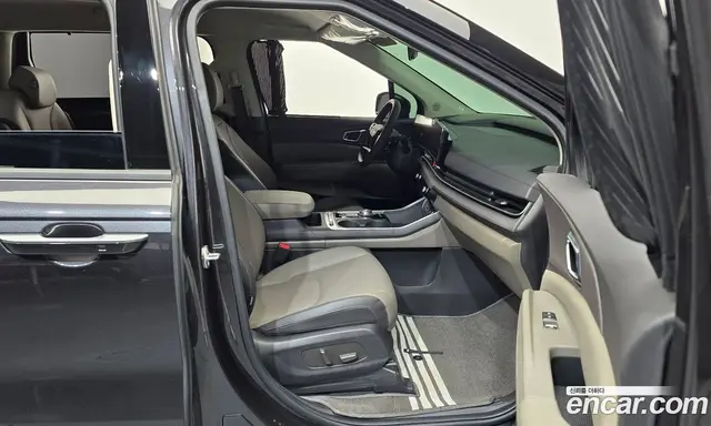 Kia Carnival 2024 2.2 автомат (гидро), миниатюра 11
