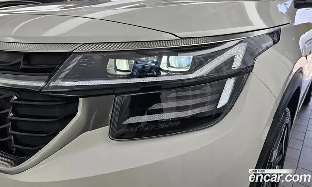 Kia Seltos 2025 2.0 автомат (гидро), миниатюра 8