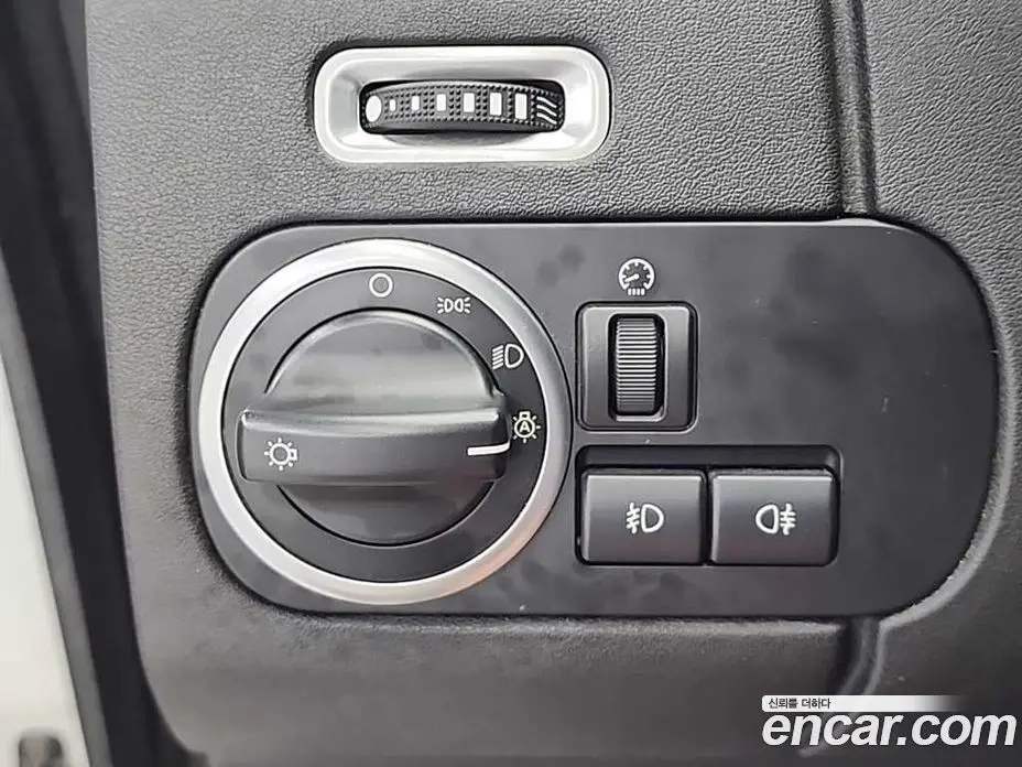 Land Rover Discovery 2015 3.0 автомат (гидро), фото 19