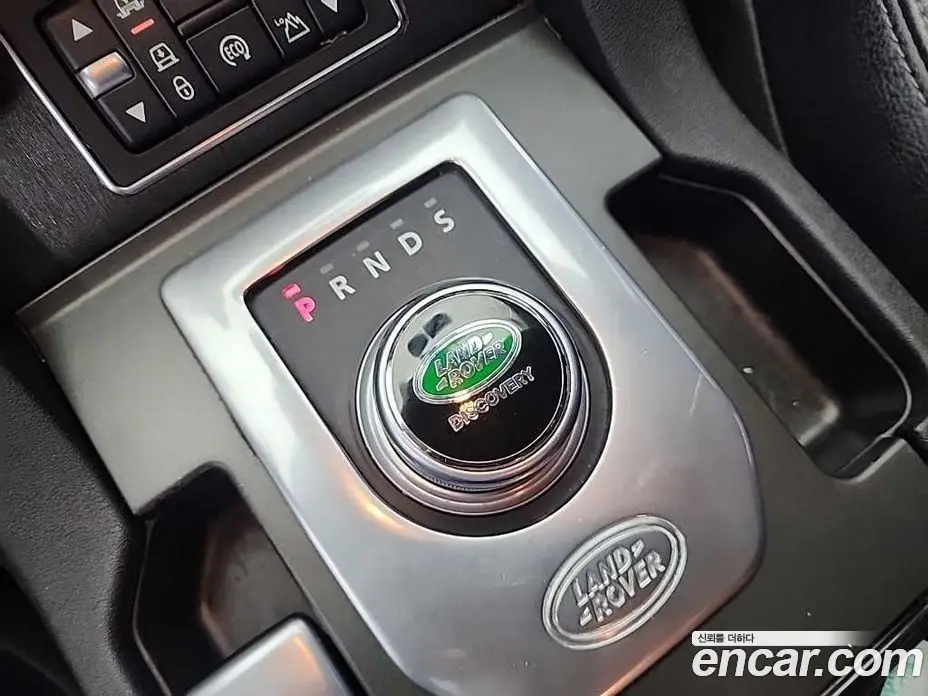 Land Rover Discovery 2015 3.0 автомат (гидро), фото 8