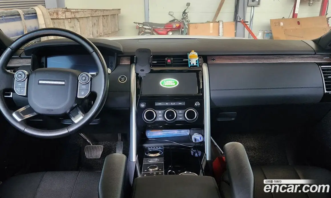 Land Rover Discovery 2018 3.0 автомат (гидро), фото 15