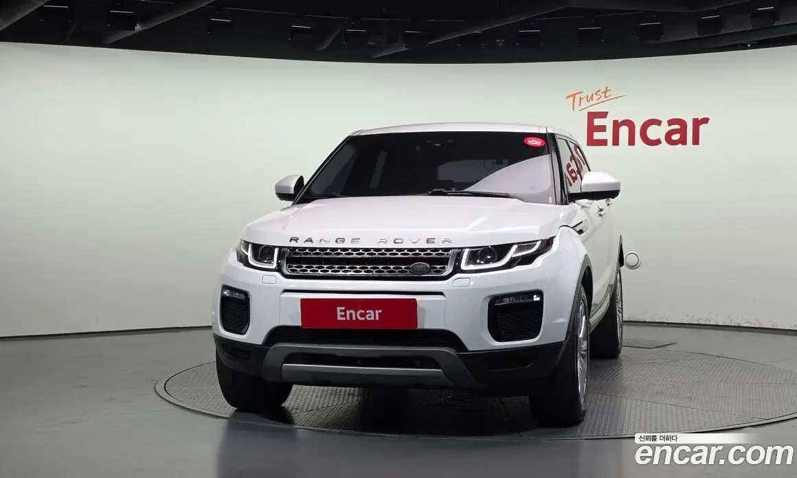 Land Rover Range Rover Evoque 2018 2.0 автомат (гидро), фото 3