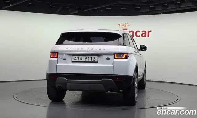 Land Rover Range Rover Evoque 2018 2.0 автомат (гидро), миниатюра 4