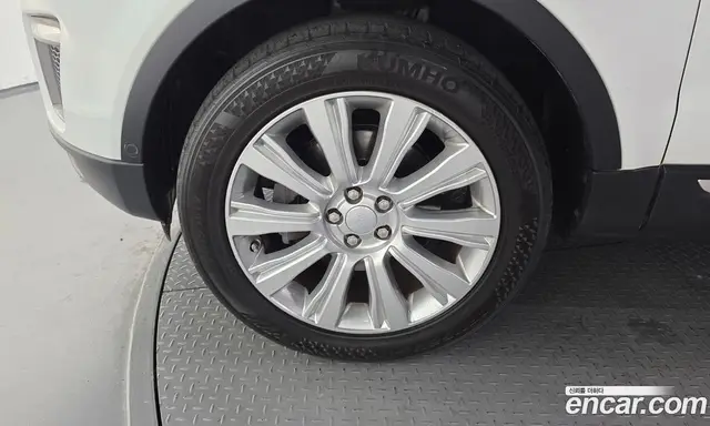 Land Rover Range Rover Evoque 2018 2.0 автомат (гидро), миниатюра 5